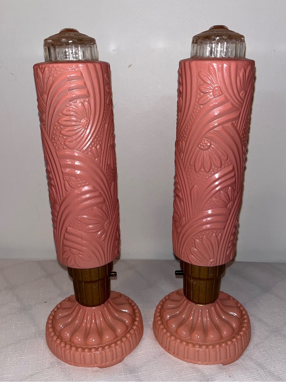 Vintage 1930s Art Deco Pink Glass Boudoir Lamps
Skyscraper Torpedo Bullet Lamps